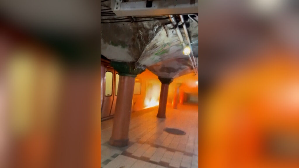 Commuters flee New Jersey train after fire breaks out | Newsfeed