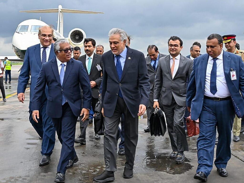Pakistan FM holds talks with Bangladeshi officials during ‘historic’ visit | Politics News