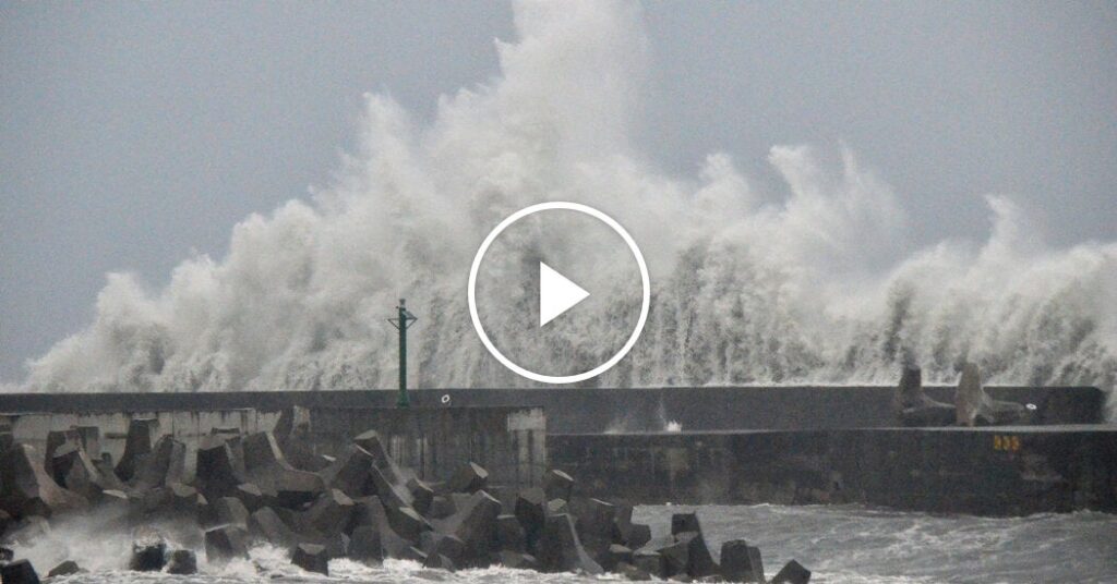 Typhoon Podul Batters Southern Taiwan