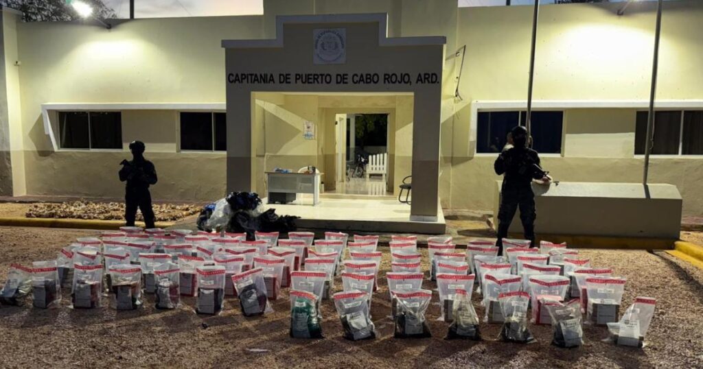 Dominican Republic says it seized 1,000kg of cocaine from boat US bombed | Drugs News