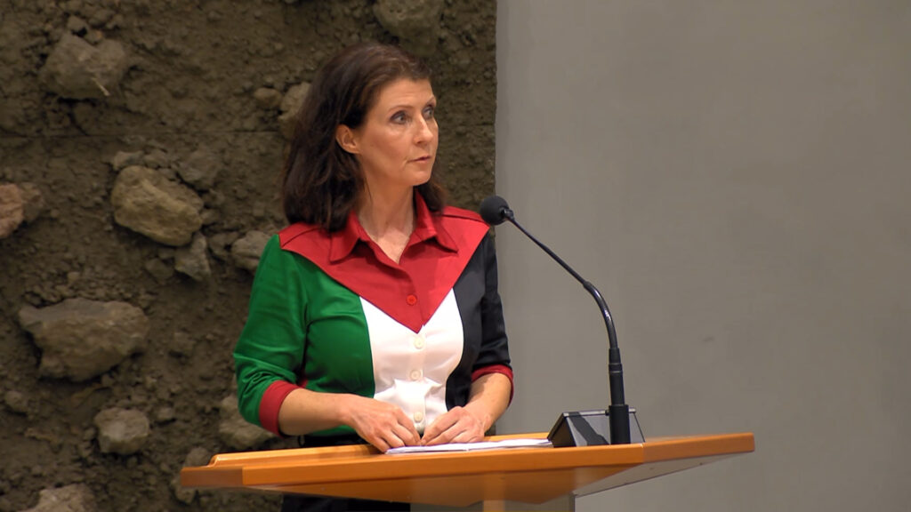 Dutch MP sent out of parliament for wearing colours of Palestine flag | Newsfeed