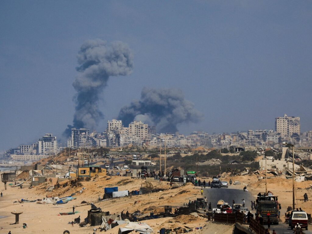 LIVE: Israel keeps pummelling Gaza ahead of Trump-Netanyahu meeting | Israel-Palestine conflict News