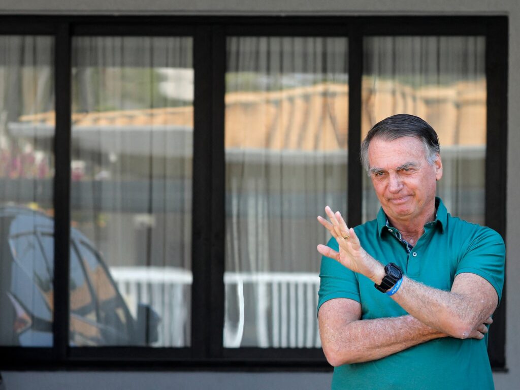 Majority of Brazil top court panel votes to convict Bolsonaro of coup plot | Jair Bolsonaro News