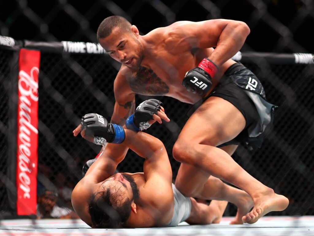 Ulberg dominates Reyes with first-round KO at UFC Fight Night in Perth | Mixed Martial Arts News