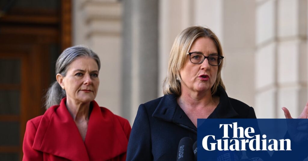 Victorian Labor targets affluent Melbourne suburbs for rezoning to allow 16-storey apartment towers | Victoria