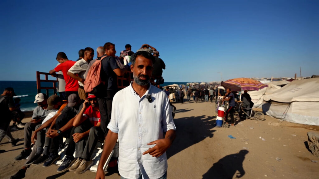 Al Jazeera reporters follow Palestinians’ return to northern Gaza | Gaza