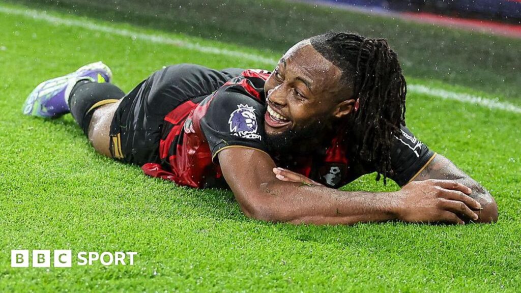 Antoine Semenyo celebrates his second goal