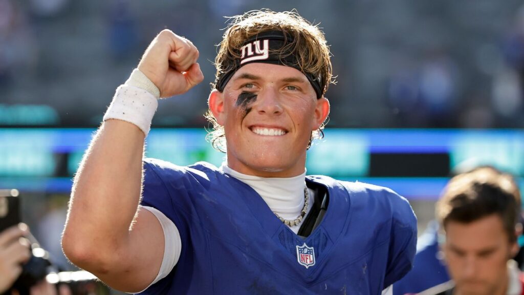 Fantasy football last-minute pickups for Week 5: Jaxson Dart, Brenton Strange among top options