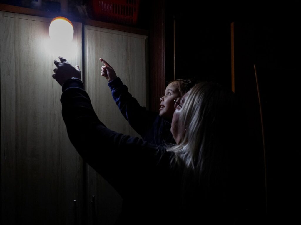 Four killed, thousands lose power in Ukraine after Russian attack | Russia-Ukraine war News
