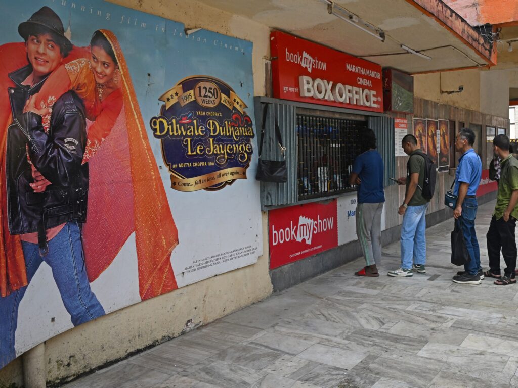 Iconic Bollywood romance marks 30 years of nonstop run at Mumbai theatre | Bollywood News