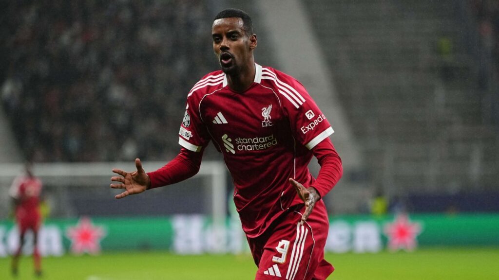 Liverpool's Slot admits Isak fitness worry after injury setback