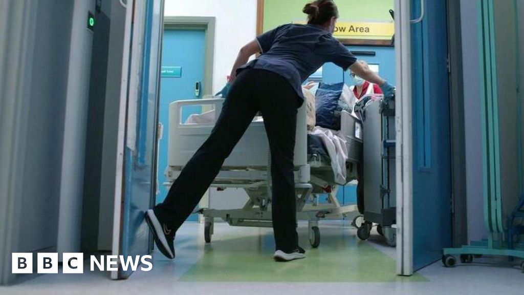 Long A&E waits causing heartbreaking suffering, Age UK says Long A&E waits causing heartbreaking suffering, Age UK says