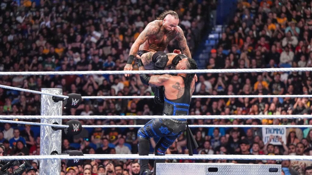 'SmackDown' takeaways: Surprise returns and twists kick off three days of WWE in Australia