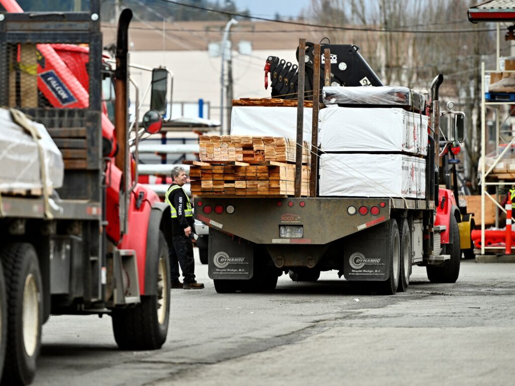 Trump announces 25 percent tariffs on medium and heavy imported trucks | Donald Trump News