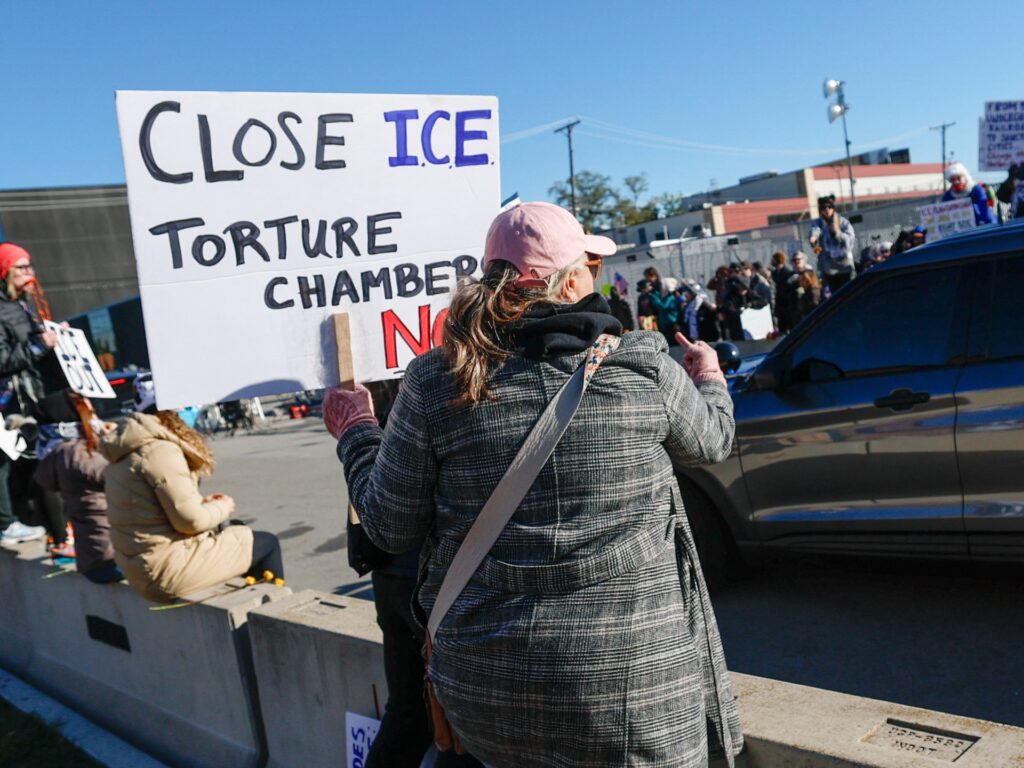 US Democratic congressional candidate indicted for Chicago ICE protest | Donald Trump News