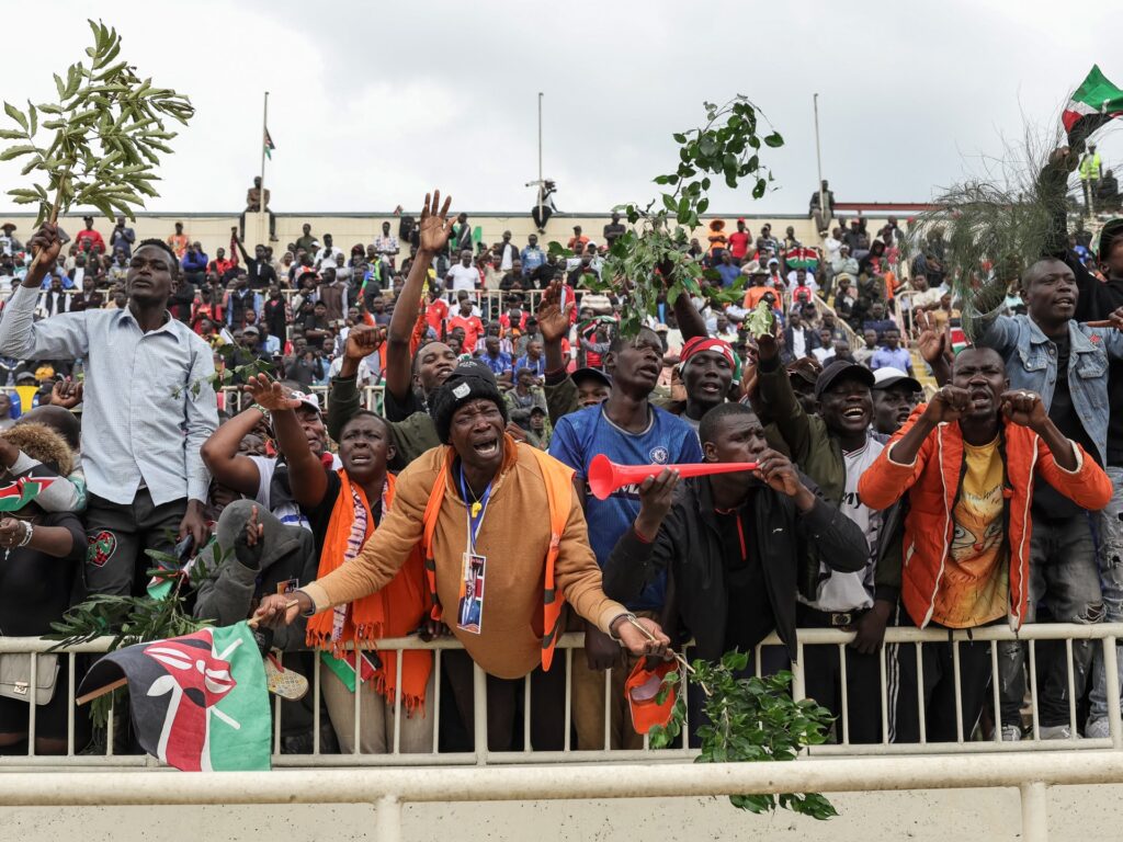 Week in Pictures: From death of ex-Kenyan PM to Gaza ceasefire