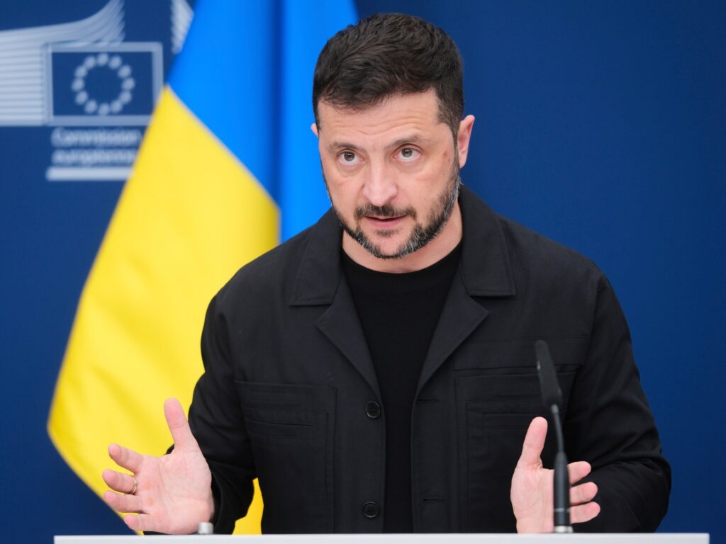 Zelenskyy urges Trump to broker end to Ukraine war after Gaza deal agreed | Russia-Ukraine war News